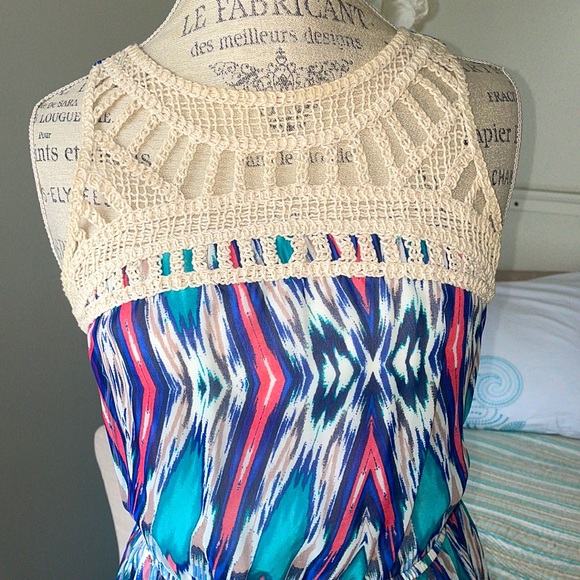 4/$20 Pretty boho sundress with spring colors and crocheted neckline size S - Picture 2 of 6